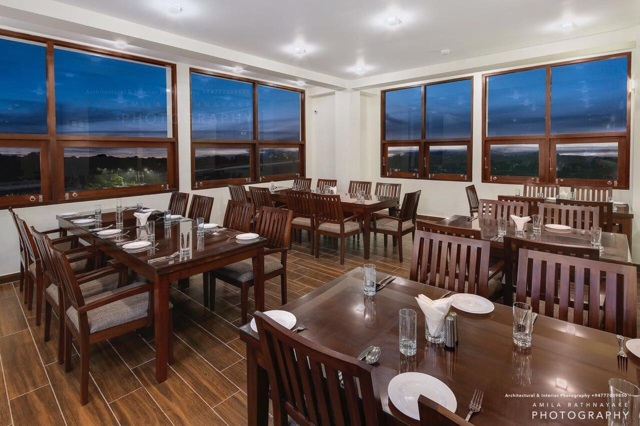 Grand 7 Hotel -Kesbewa Piliyandala Bagian luar foto